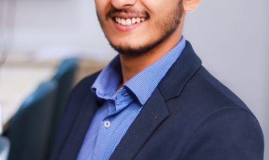 Anubhav Dubey: Brewing Success with Chai Sutta Bar