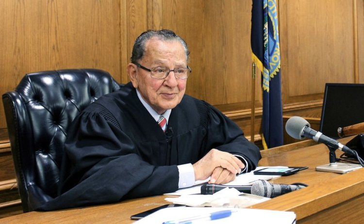 Judge Frank Caprio, Star of 'Caught in Providence,' Dies at 88 After Battle with Cancer