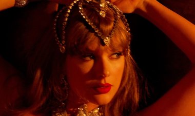 “The Life of a Showgirl” Lyrics: Taylor Swift & Sabrina Carpenter Explore Fame, Fantasy, and the Price of Stardom