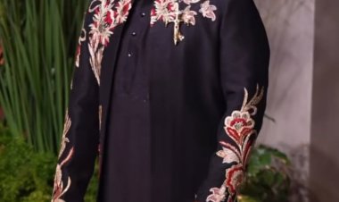 Salman Khan Walks the Ramp for Vikram Phadnis’ 35-Year Celebration in Fashion Industry