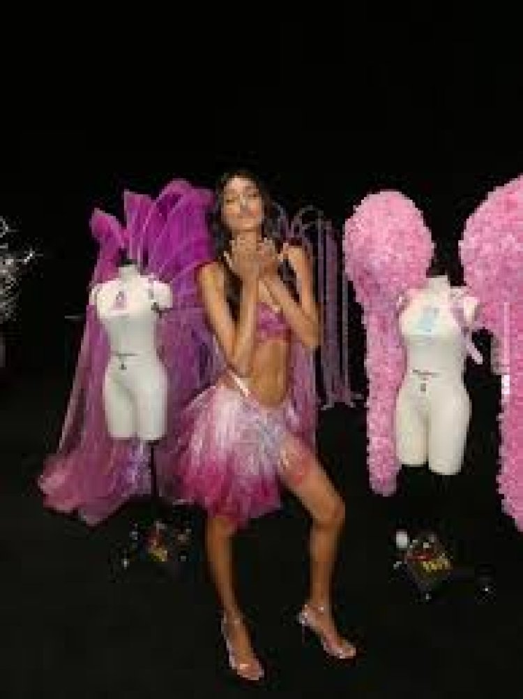 Neelam Gill Makes History Again as the First Punjabi Model to Walk the Victoria’s Secret Runway Twice