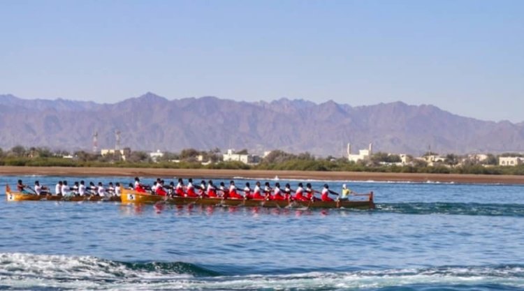 Omani Boats Shine in Prestigious Traditional Rowing Race in Bahrain