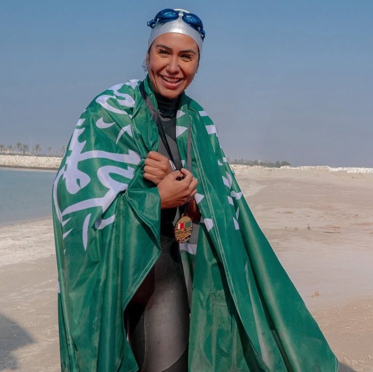 Dr. Mariam Saleh bin Laden makes history as the first woman to swim from Saudi Arabia to Bahrain