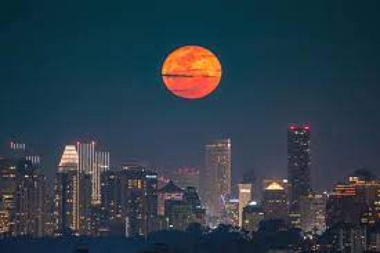 Beaver Supermoon to Light Up UAE Skies : 2025’s Biggest and Brightest Full Moon to Be Viewed in Dubai