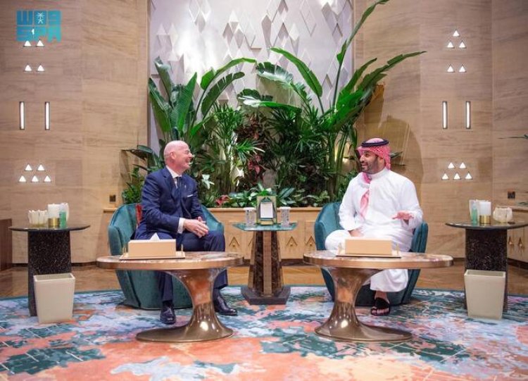Saudi Crown Prince Meets FIFA President to Strengthen Global Sports Cooperation