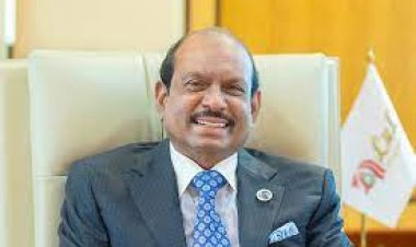 LuLu Group Chairman Yusuffali M.A. Praises Bahraini Employees at Gateway Gulf 2025 Forum