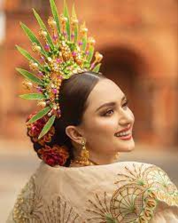 Ahtisa Manalo Dazzles in Festival-Inspired National Costume at Miss Universe 2025