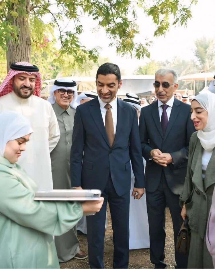Minister Wael Al Mubarak reviews Bahraini Farmers Market at Budaiya Botanical Garden