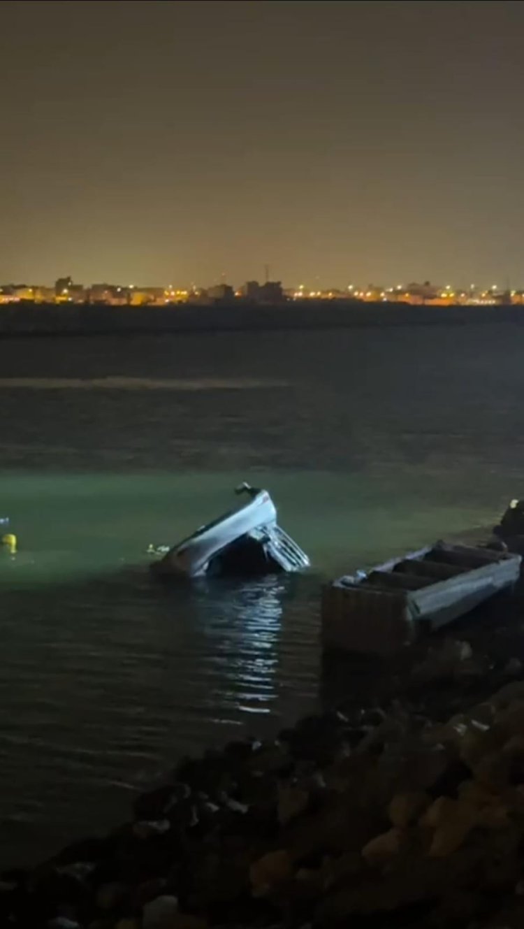 Driver rescued after car plunges into water in Bahrain’s Hidd area