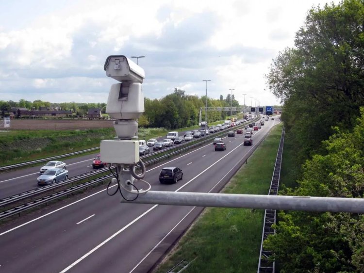 Bahrain launches first phase of AI-powered smart traffic cameras to boost road safety