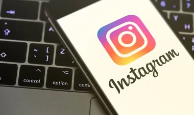 Instagram outage leaves thousands unable to access messages, feed and search