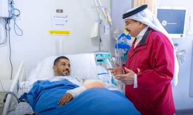 Bahrain King and Crown Prince visit injured, praise sacrifices and defence forces