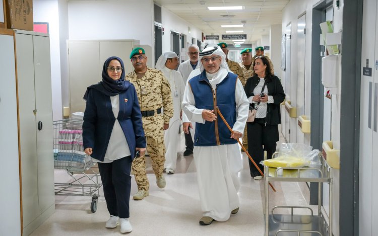 HRH Prince Salman visits Salmaniya Medical Complex to check on injured
