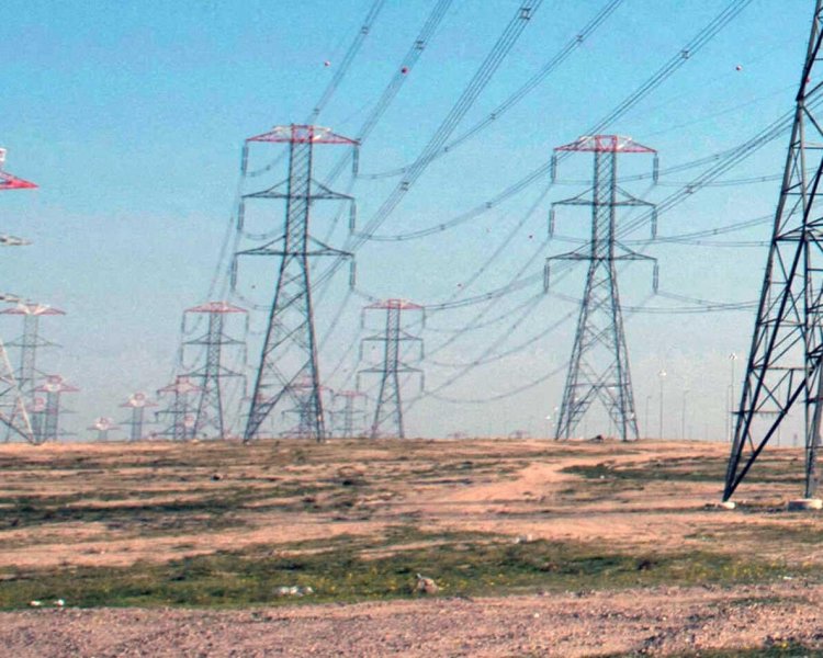 Kuwait reports power outage after debris damages transmission lines amid regional tensions